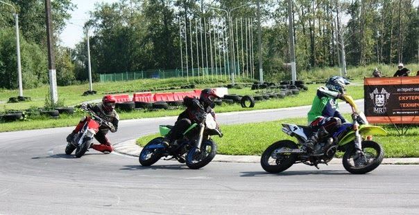 Результаты 3 этапа Чемпионата СПб по гонкам на скутерах и питбайках в Колпино 28.07.2013