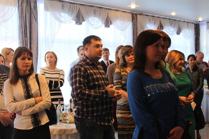 ФОТО: В Колпинском районе поздравили работников ЖКХ