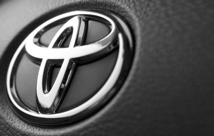 В 2025 году Toyota подала более полусотни заявок на регистрацию своих товарных знаков в РФ