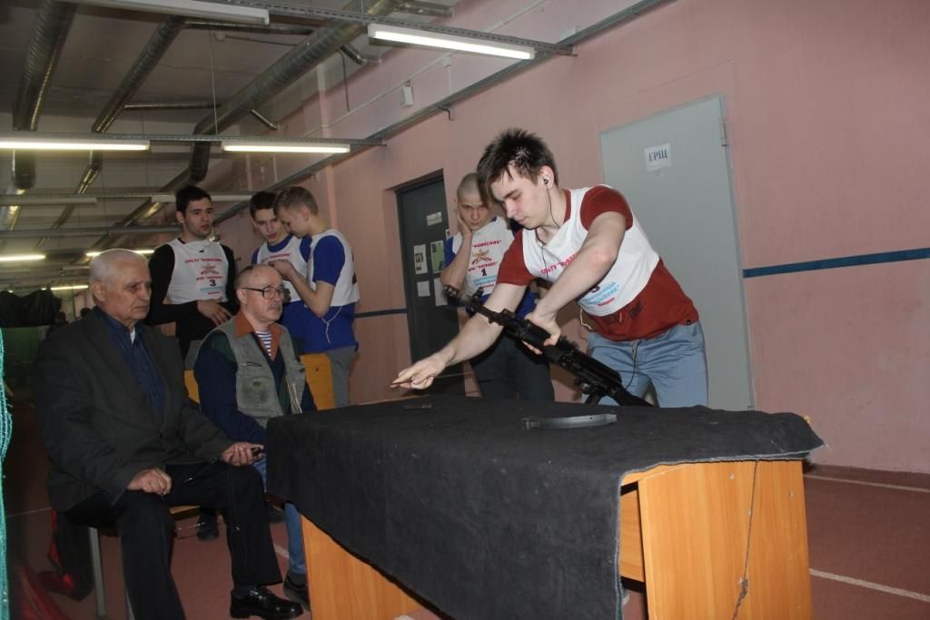 В Колпино прошли соревнования по военно-прикладному многоборью