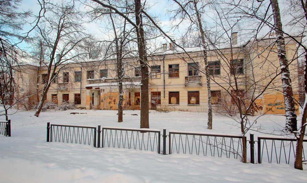 Заброшенный детский сад на&nbsp;Павловской в&nbsp;Колпино реконструируют