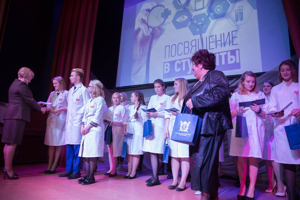 В Колпинском районе продолжает успешно реализовываться пилотный проект по обучению сестринскому делу