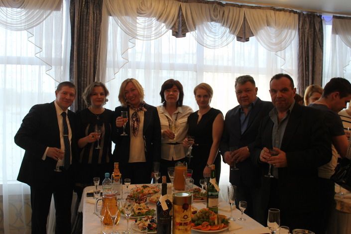 ФОТО: В Колпинском районе поздравили работников ЖКХ