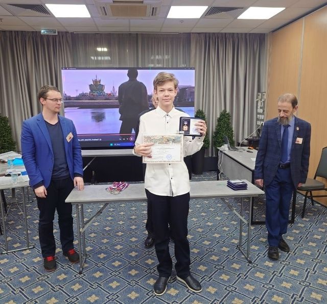 Ученик школы № 467 стал победителем всероссийского конкурса исследовательских работ