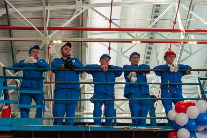 "Связь с морем на всю жизнь": на Средне-Невском заложили корабль "Владимир Емельянов" и открыли новый производственный участок