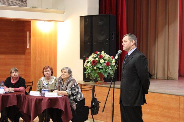 Вчера в Доме молодежи "Колпинец" состоялась презентация нового издания «Война прошла через меня...»