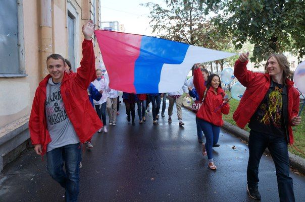 Прошла акция посвященная Дню государственного флага Российской Федерации