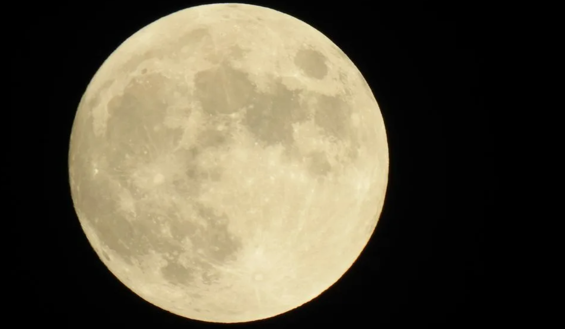 Яркая луна «омрачит» петербуржцам вид на первый в 2026 году звездопад