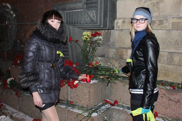 В Колпинском районе прошла уличная акция «Память пылающих лет».