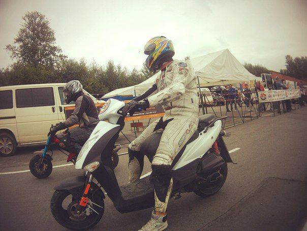 Результаты 3 этапа Чемпионата СПб по гонкам на скутерах и питбайках в Колпино 28.07.2013