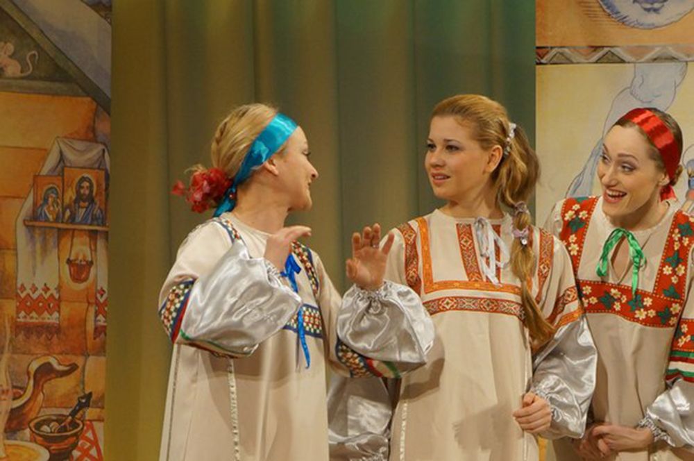 Завершился показ спектакля "Снегурочка" в исполнении Театра "Новое Поколение"