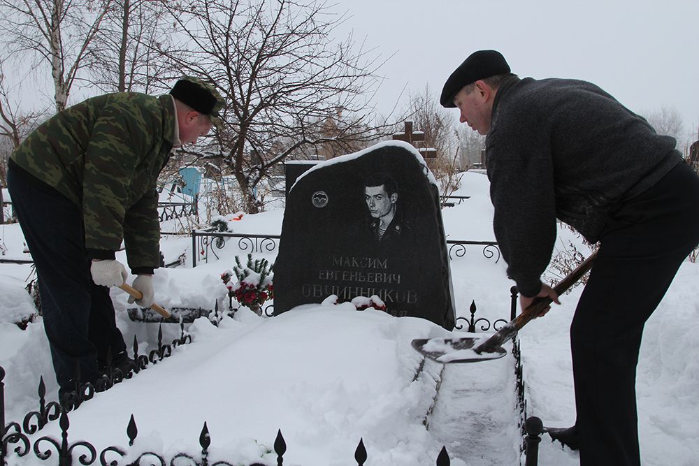 15 февраля – юбилей вывода Советских войск из Афганистана. Воинских почестей погибшим воинам отдано не будет. Но в Колпине к каждой могиле придут братья по оружию
