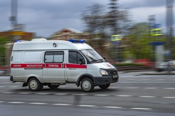 Соседка нашла порезанных любовников на лавке возле дома в Колпино. Драма закончилась реанимацией и уголовным делом Соседка нашла порезанных любовников на лавке возле дома в Колпино. Драма закончилась реанимацией и уголовным делом