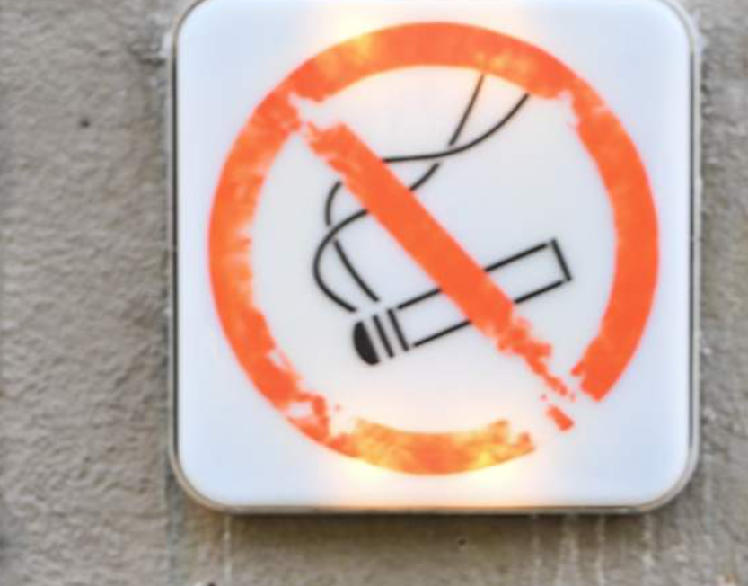 Депутат Колунов сообщил о штрафах за курение в многоквартирных домах