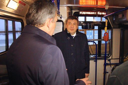 Перспективы работы предприятий общественного автотранспорта в 2015 году обсудили с участием вице-губернатора И.Н.Албина в Колпино