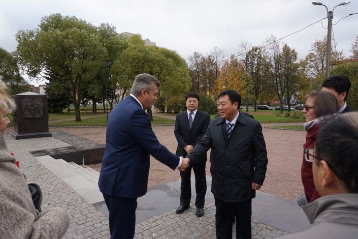 Китайская делегация посетила Колпинский район