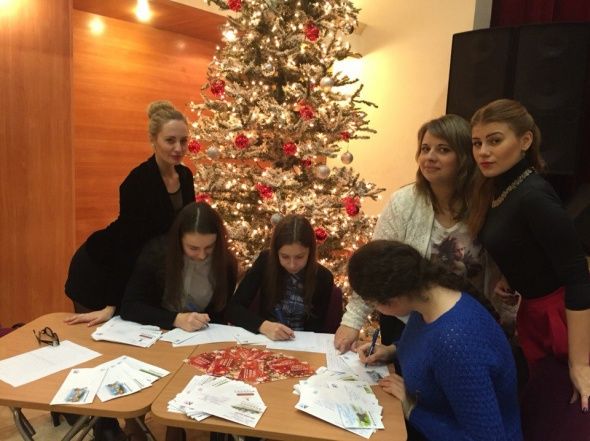 Сегодня в Колпинском районе прошла акция &quot;Письмо солдату&quot;