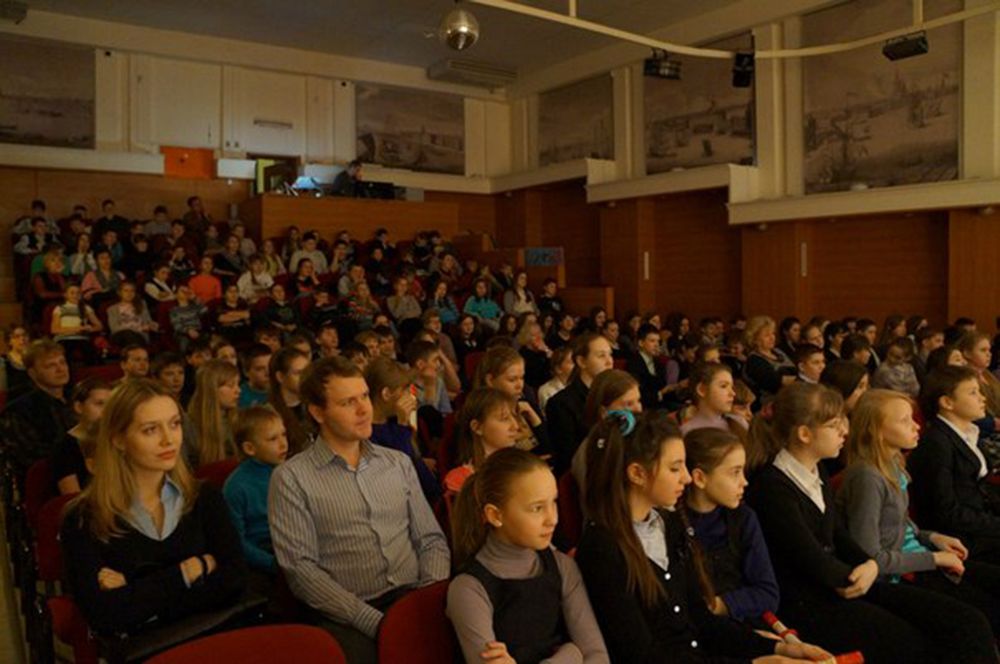 Завершился показ спектакля "Снегурочка" в исполнении Театра "Новое Поколение"