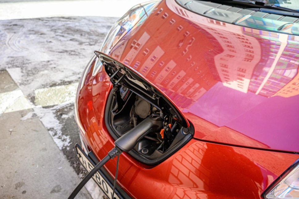 Правительство РФ установило приоритет экотранспорта при госзакупках автомобилей
