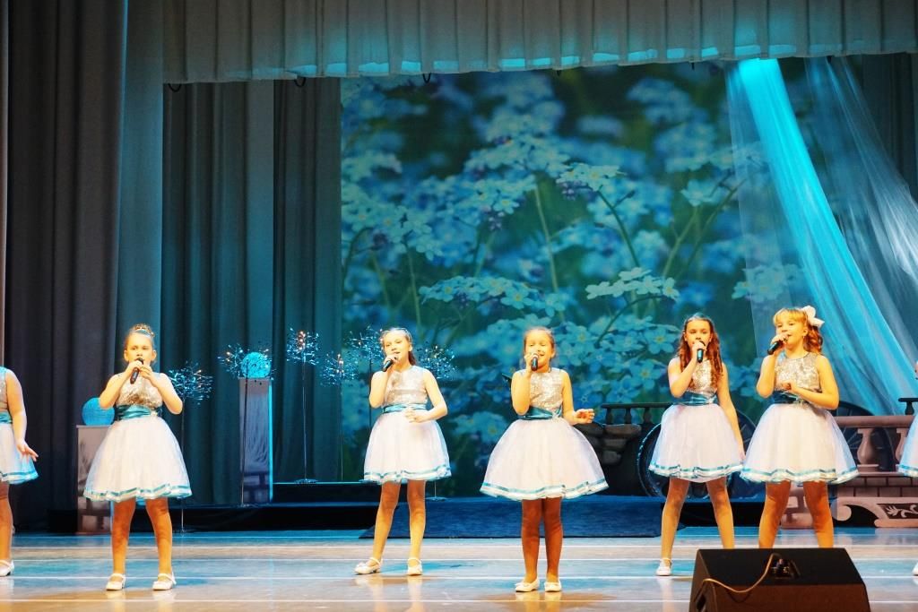 Студии эстрадной песни «Маленькие звездочки» исполнилось 20 лет