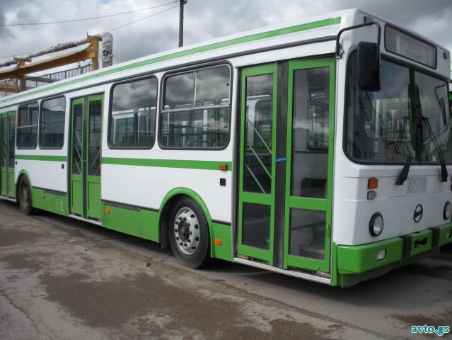 Ремонт на улице Ижорского Батальона изменит движение автобусов Ремонт на улице Ижорского Батальона изменит движение автобусов