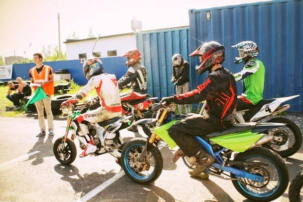 Результаты 3 этапа Чемпионата СПб по гонкам на скутерах и питбайках в Колпино 28.07.2013