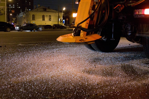 Будущей зимой процент соли на&nbsp;дорогах снизят в&nbsp;два раза