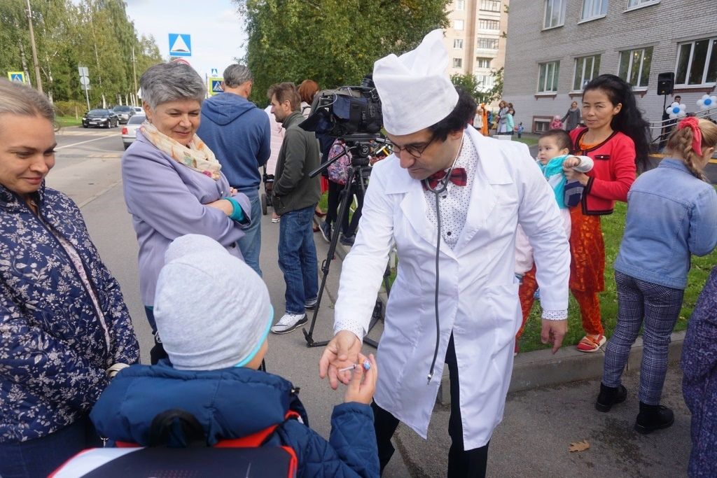 В Колпинском районе после капитального ремонта открылась Детская поликлиника