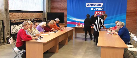 Петербуржцы изготовили памятные сувениры для бойцов СВО к 23 февраля