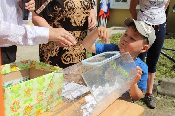 День рождения Санкт-Петербурга Колпино отметило массовым легкоатлетическим пробегом День рождения Санкт-Петербурга Колпино отметило массовым легкоатлетическим пробегом