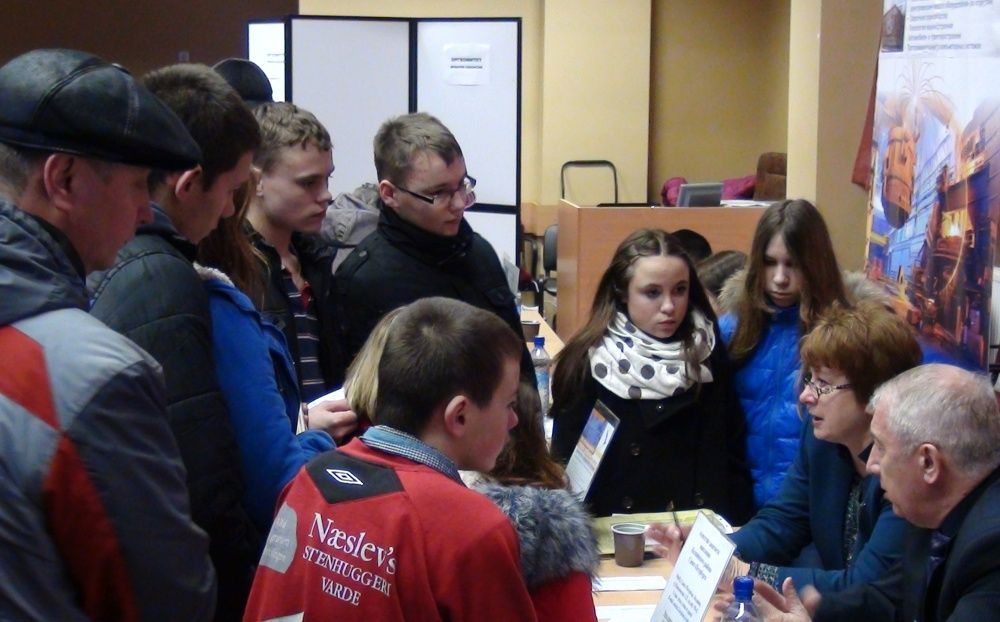 В субботу в Колпино пройдет Ярмарка вакансий