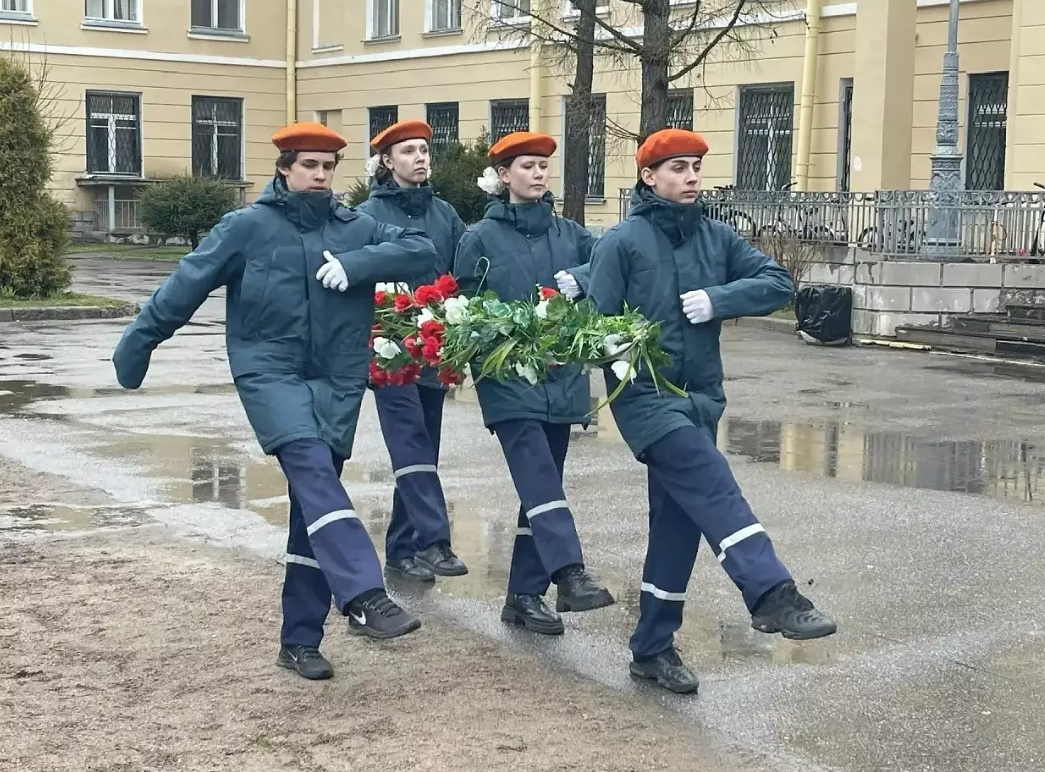В Колпинском районе прошёл смотр-конкурс почётных караулов