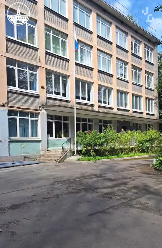 В Колпинском районе готовят к новому учебному году школы и детсады