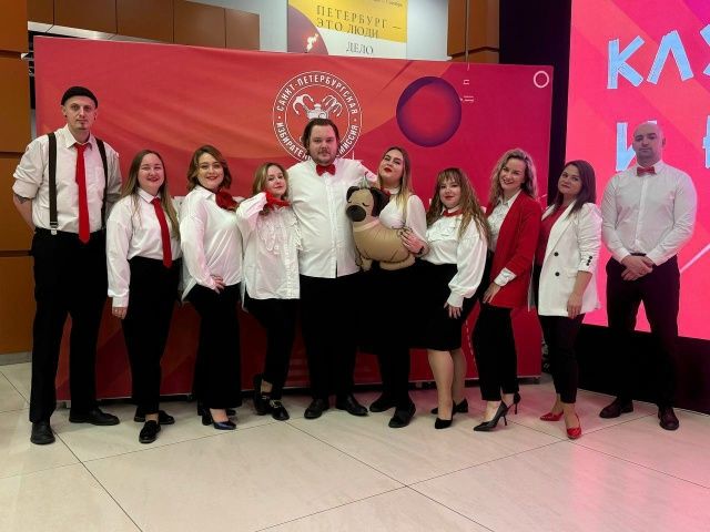 Педагоги Колпинского района победили в играх КВН