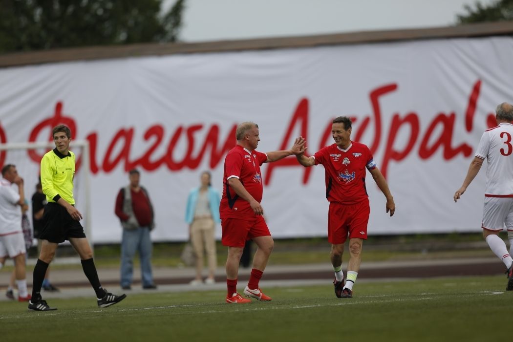 В Колпино под флагом добра прошел фестиваль "Арт-футбол"