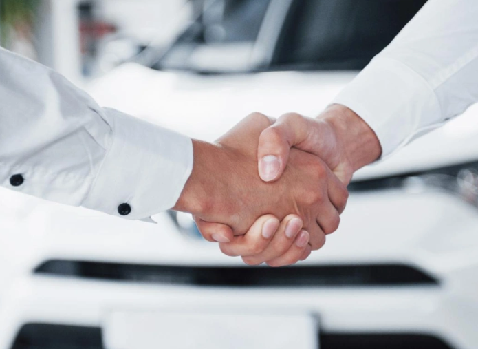 В 2026 году объём продаж новых легковых авто в России сохранится на уровне 1,3 млн