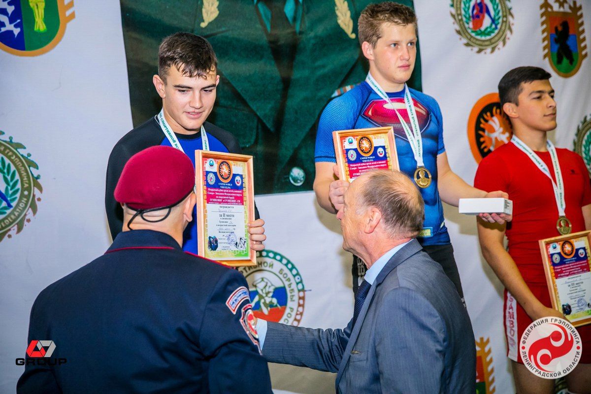 Победы юных колпинских бойцов