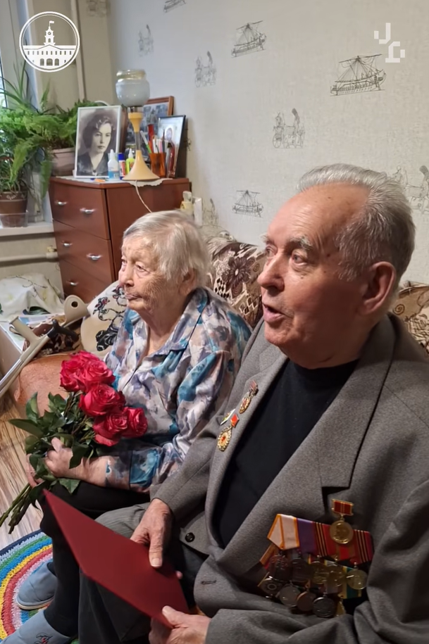 Колпинская семья Веретенниковых отметила благодатную свадьбу — 70-летие совместной жизни