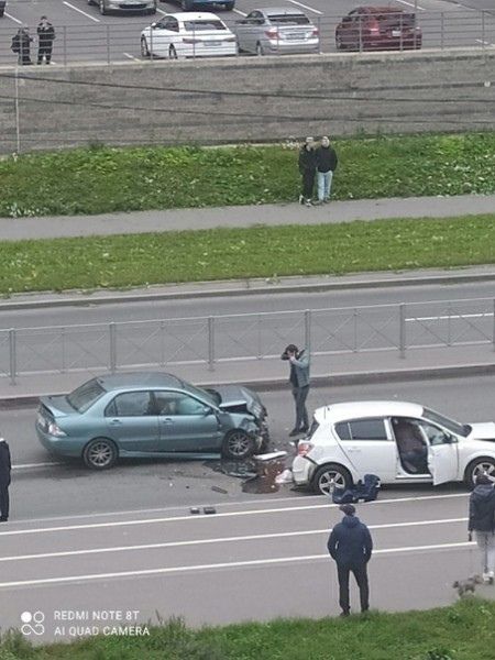 Авария из семи машин произошла в Колпино Авария из семи машин произошла в Колпино