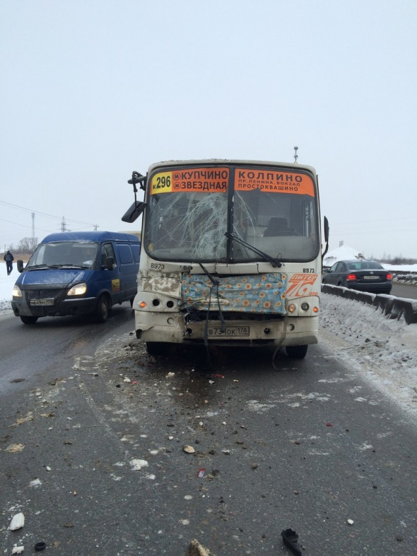 На&nbsp;Московском шоссе 296-я маршрутка попала в&nbsp;аварию, трое пострадавших