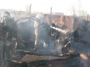 В Колпинском районе пожар категории БИС-2