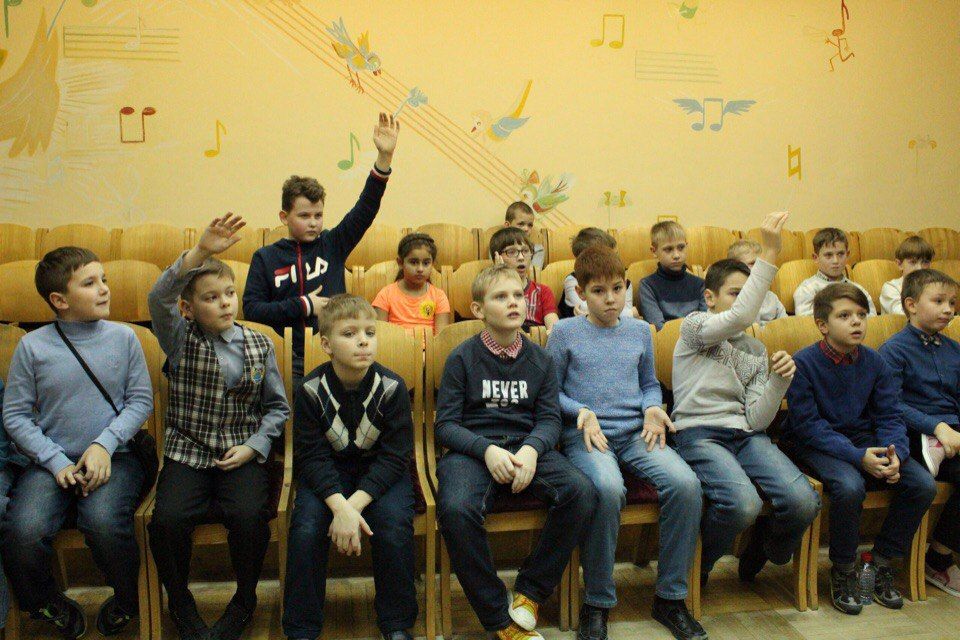 "Картинки с выставки"