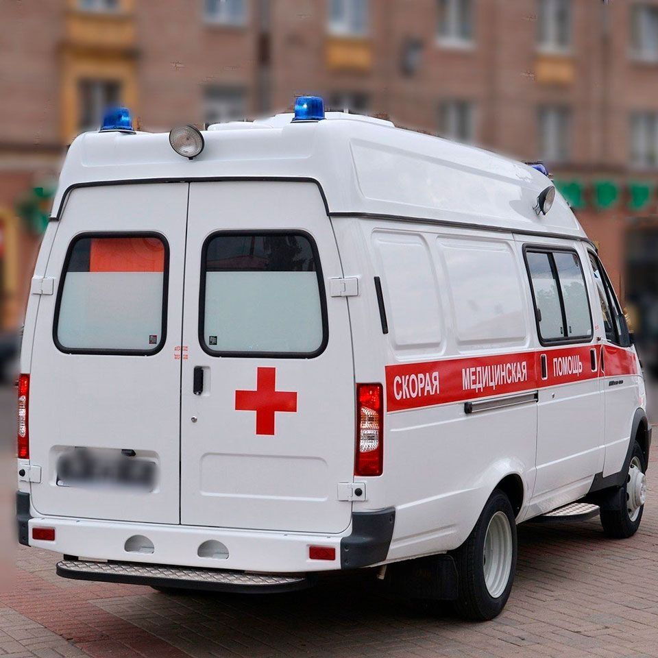 В Колпино четверых школьников доставили в больницу с отравлением неизвестным веществом. В Колпино четверых школьников доставили в больницу с отравлением неизвестным веществом.