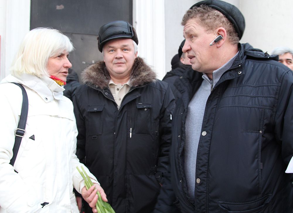 15 февраля – юбилей вывода Советских войск из Афганистана. Воинских почестей погибшим воинам отдано не будет. Но в Колпине к каждой могиле придут братья по оружию