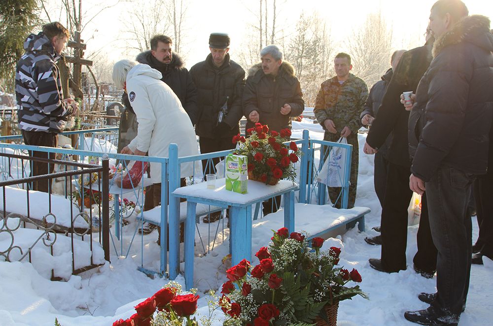 15 февраля – юбилей вывода Советских войск из Афганистана. Воинских почестей погибшим воинам отдано не будет. Но в Колпине к каждой могиле придут братья по оружию