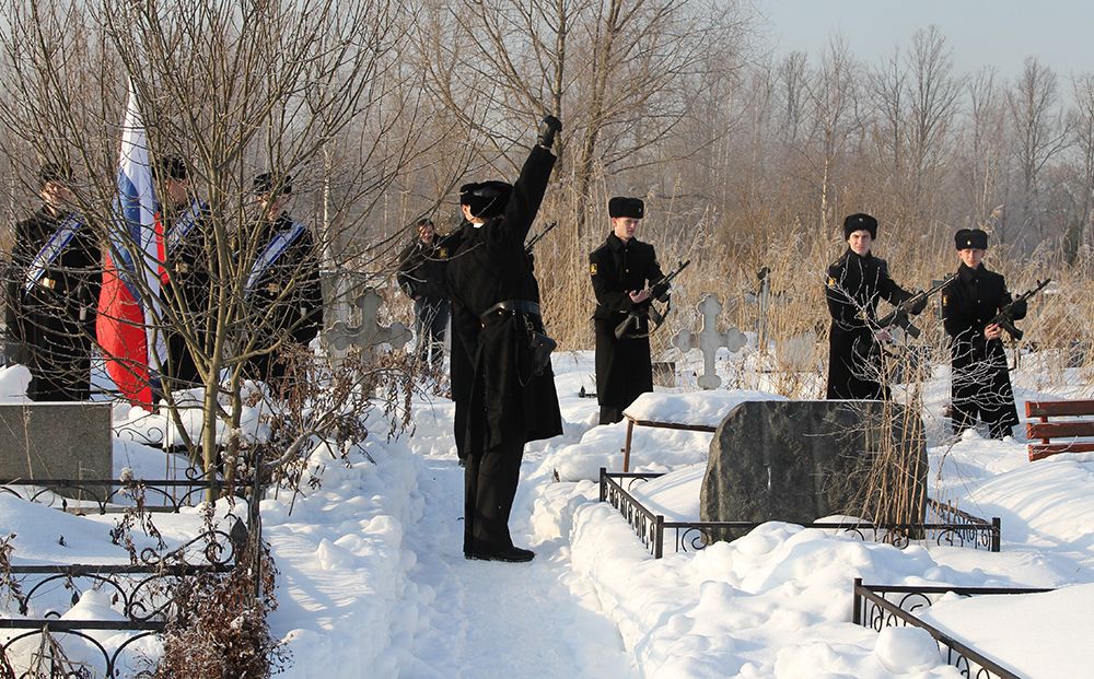 15 февраля – юбилей вывода Советских войск из Афганистана. Воинских почестей погибшим воинам отдано не будет. Но в Колпине к каждой могиле придут братья по оружию