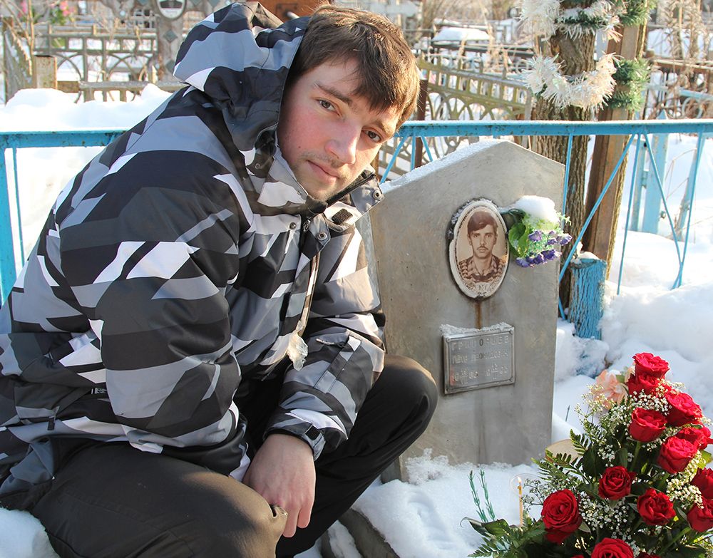 15 февраля – юбилей вывода Советских войск из Афганистана. Воинских почестей погибшим воинам отдано не будет. Но в Колпине к каждой могиле придут братья по оружию