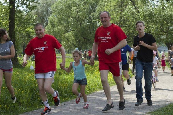 День рождения Санкт-Петербурга Колпино отметило массовым легкоатлетическим пробегом День рождения Санкт-Петербурга Колпино отметило массовым легкоатлетическим пробегом