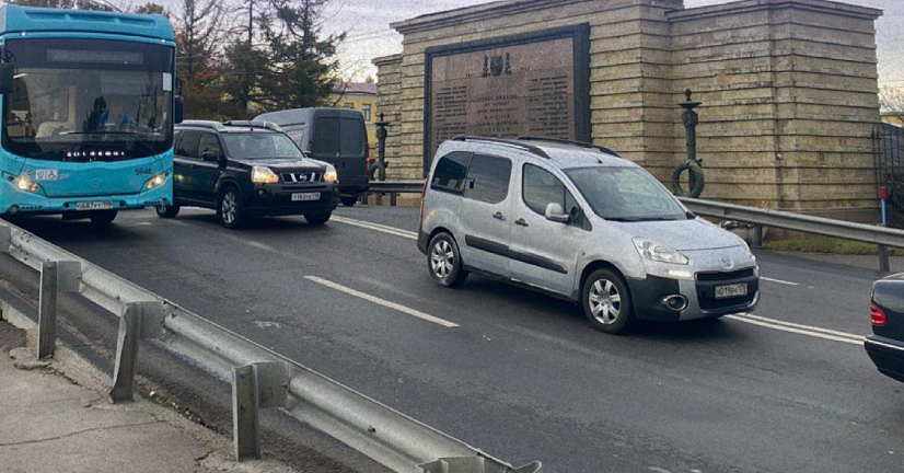 На бульваре Свободы введут временные ограничения движения транспорта