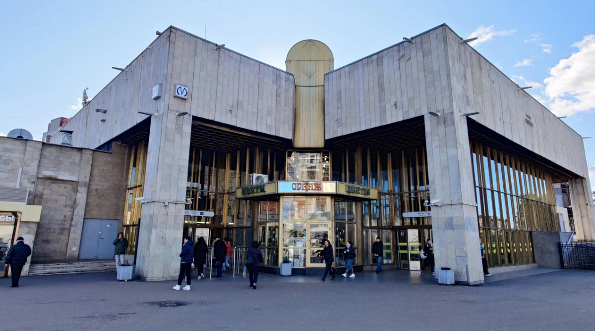 Станцию метро «Озерки» закроют на капремонт в 2026 году